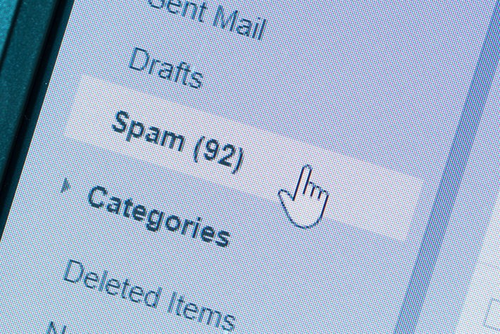 2.メールサービスの迷惑メール対策機能を使う