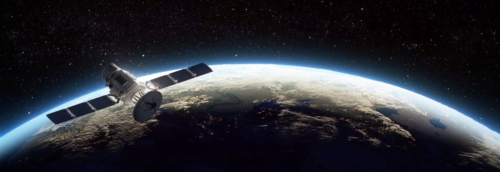 ソニーらの開発した超小型人工衛星が地上局との通信に成功。春には一般に向けたサービスも予定。