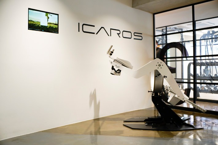 VR連動型フィットネスマシン「ICAROS（イカロス）」