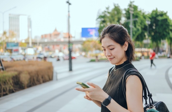 Instagramのストーリーズとはなにか、その使い方について解説